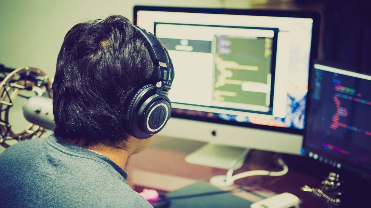 FAQ How to become a game developer